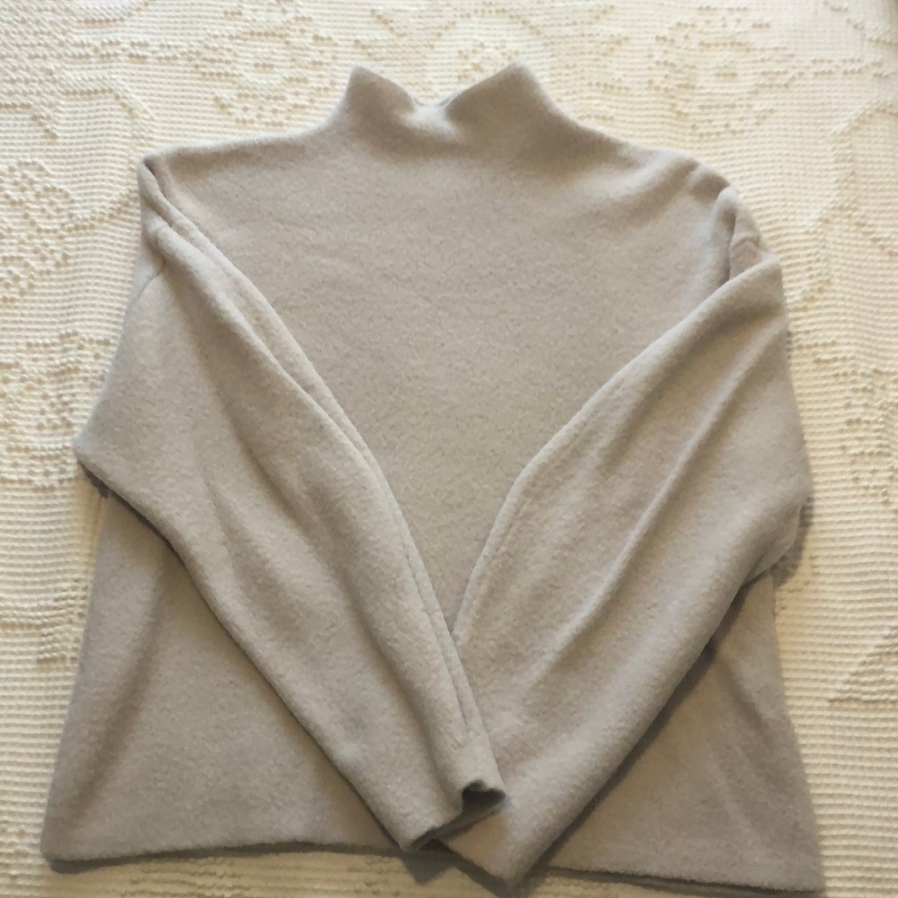 Light Purple/Gray Mockneck/Turtleneck Sweater